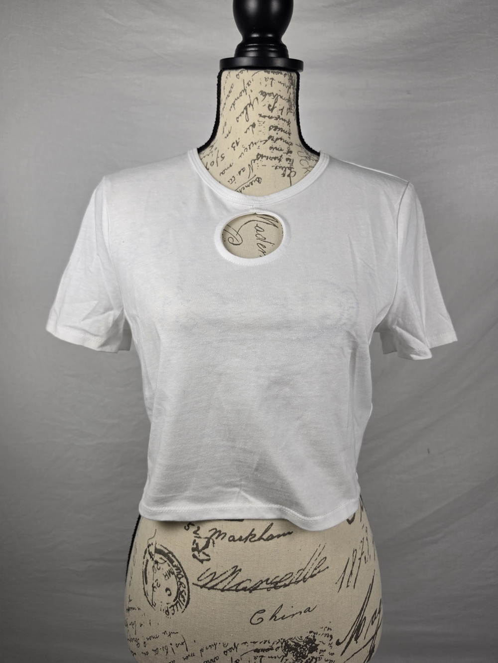 Urban Renewal White Cutout Crop Top Short Sleeve - Small